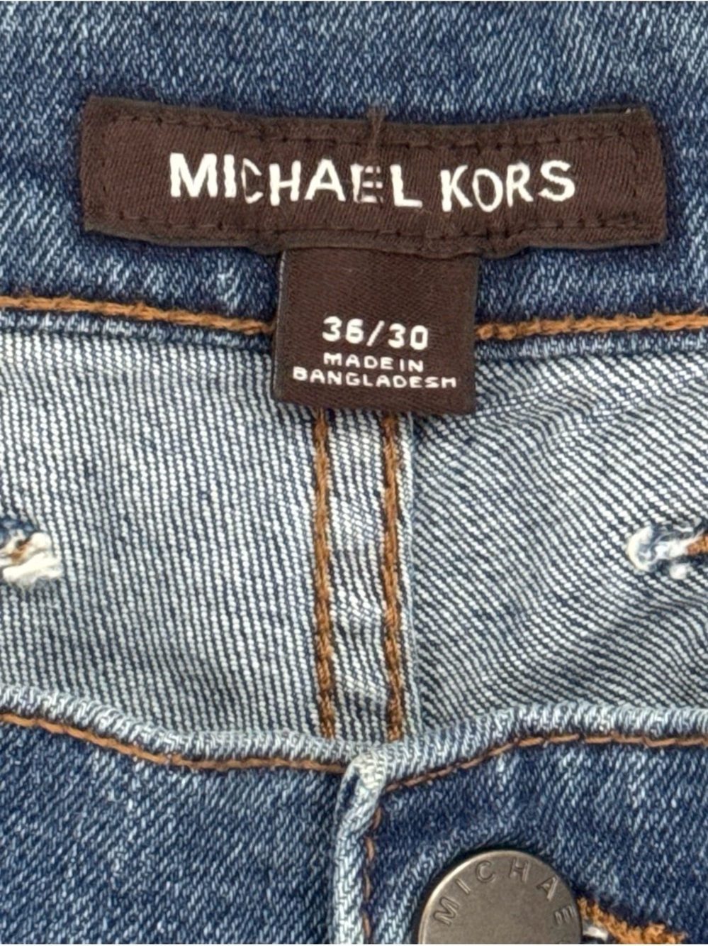Michael Kors Men’s Denim Straight Jeans in Blue with Tan Patch - Picture 5 of 5